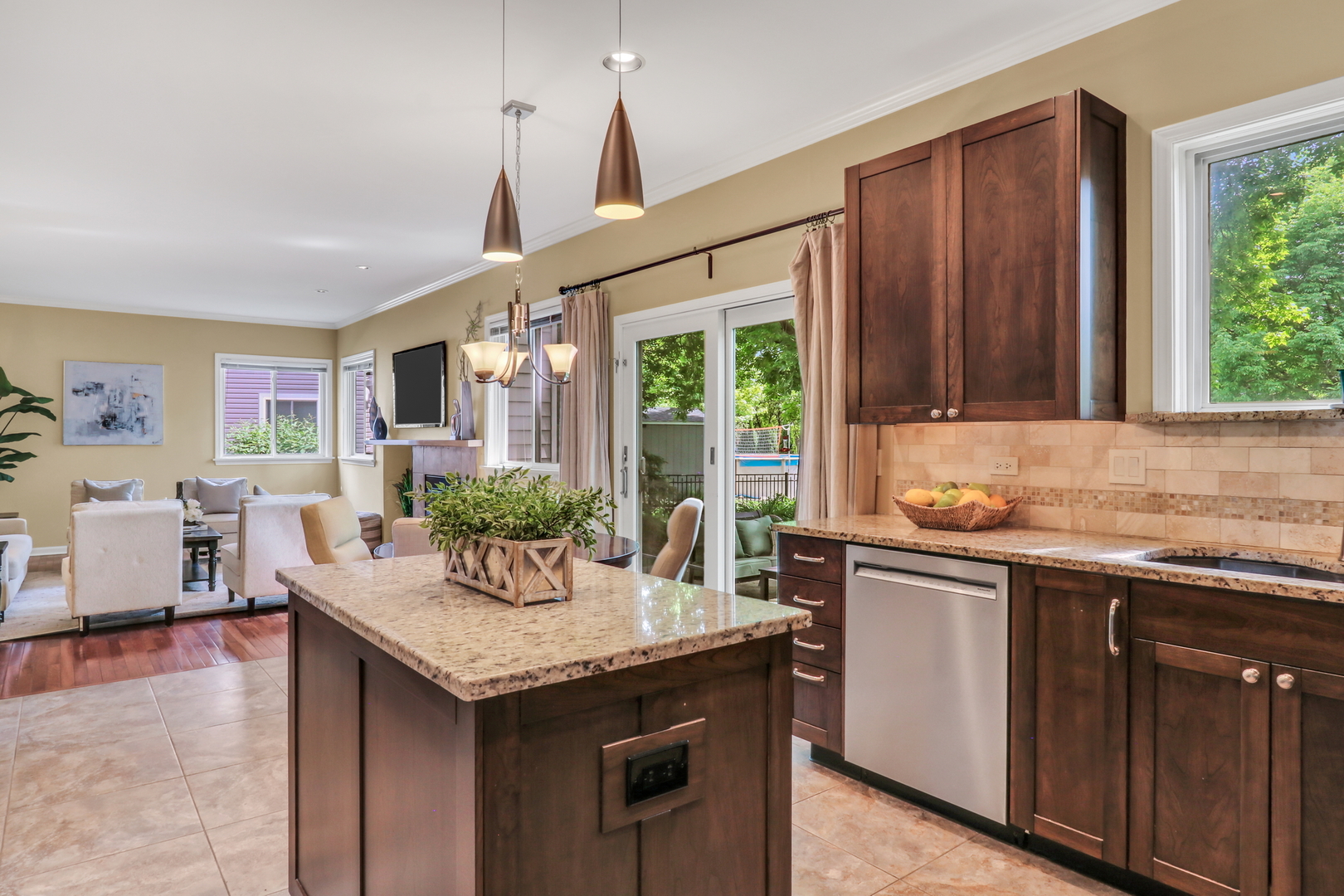 1211 Laurel Lane, Gurnee, IL 60031