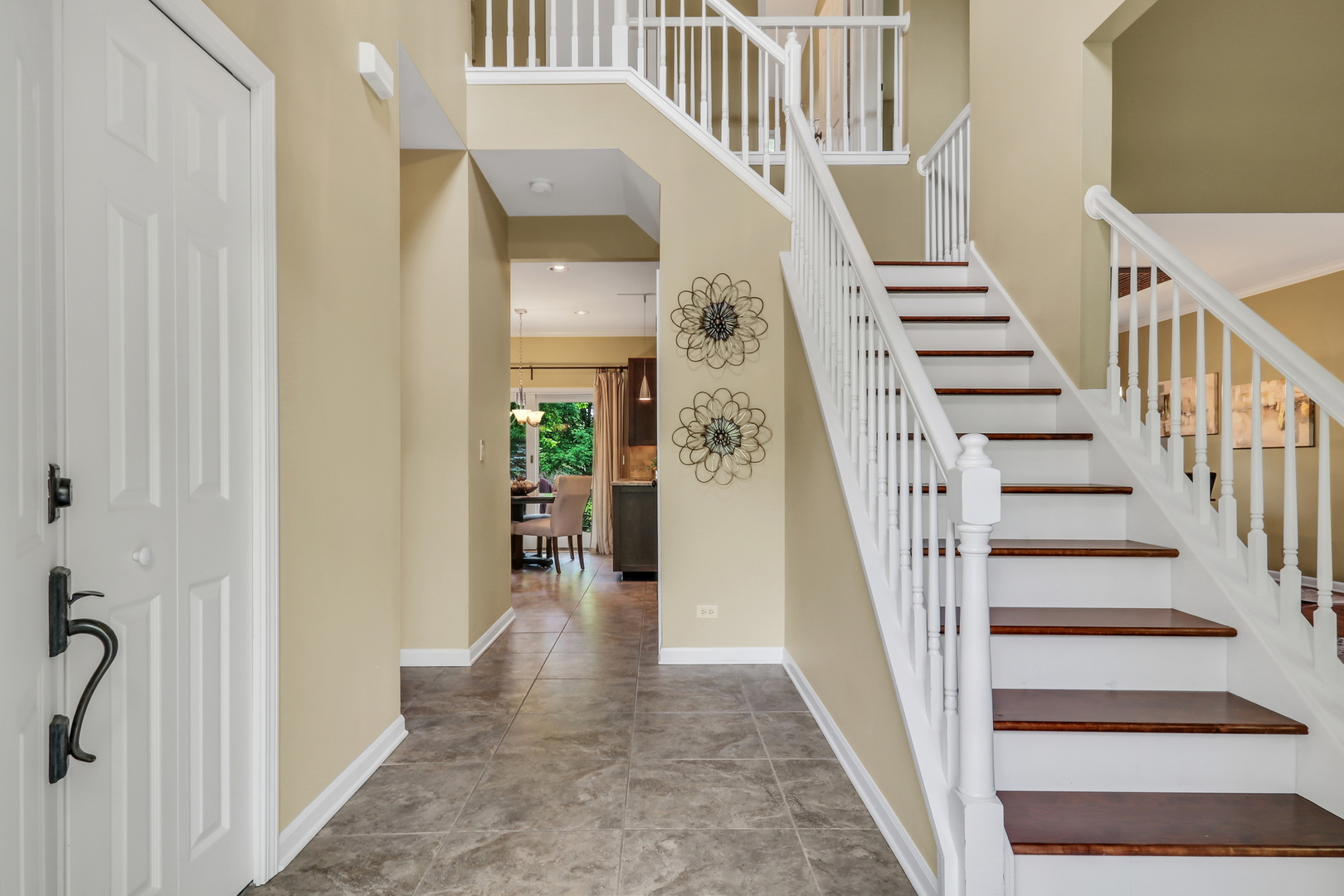 1211 Laurel Lane, Gurnee, IL 60031