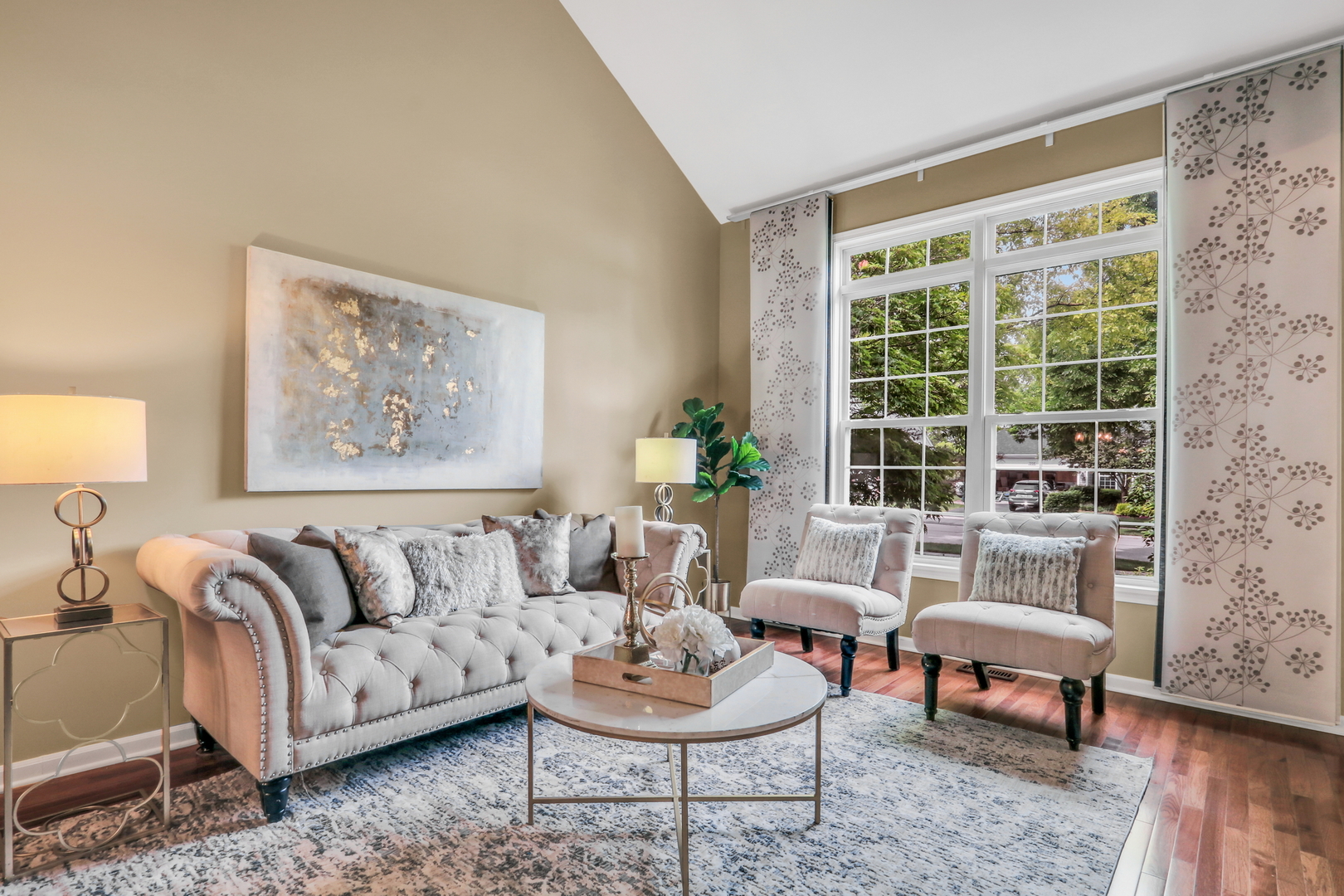 1211 Laurel Lane, Gurnee, IL 60031