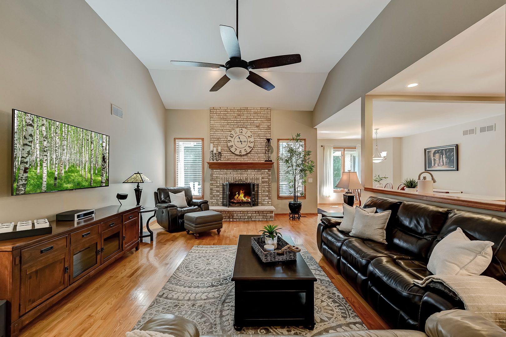 10735 Christopher Drive, Lemont, IL 60439