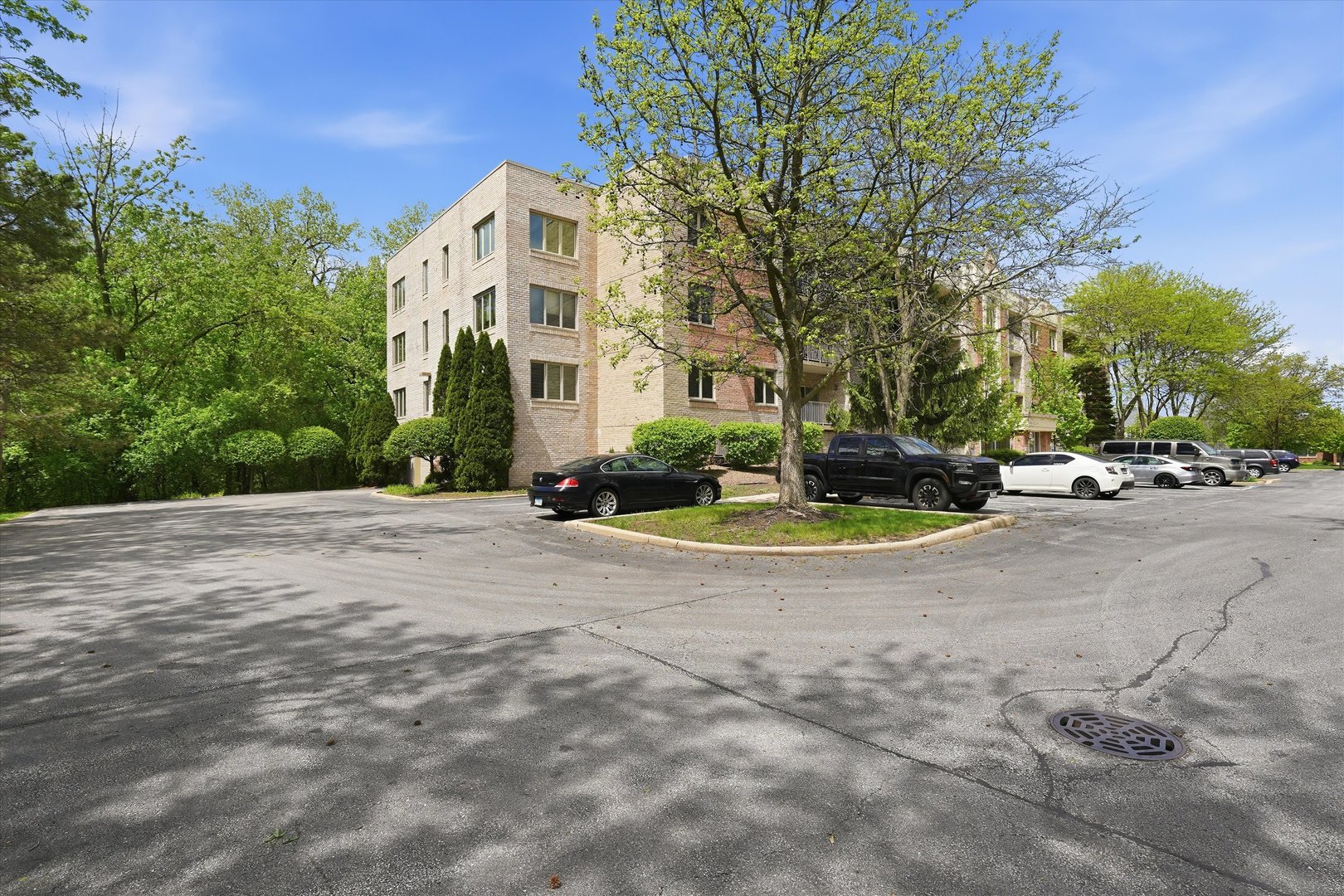 7841 W 157th Street #305, Orland Park, IL 60462