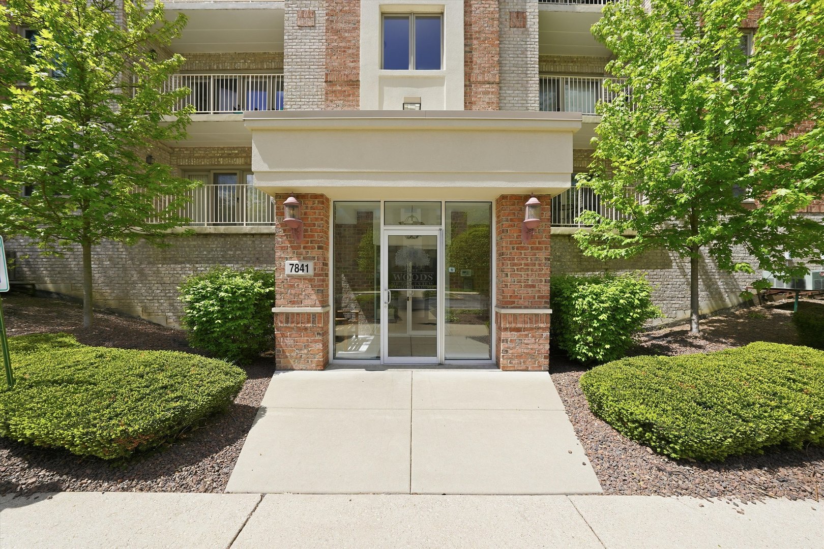 7841 W 157th Street #305, Orland Park, IL 60462