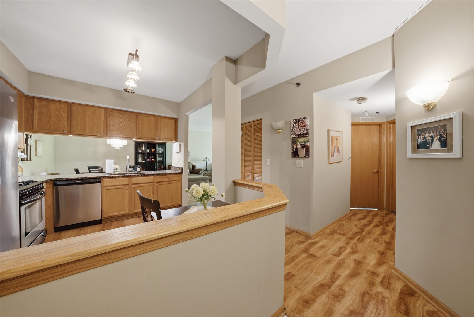 7841 W 157th Street #305, Orland Park, IL 60462