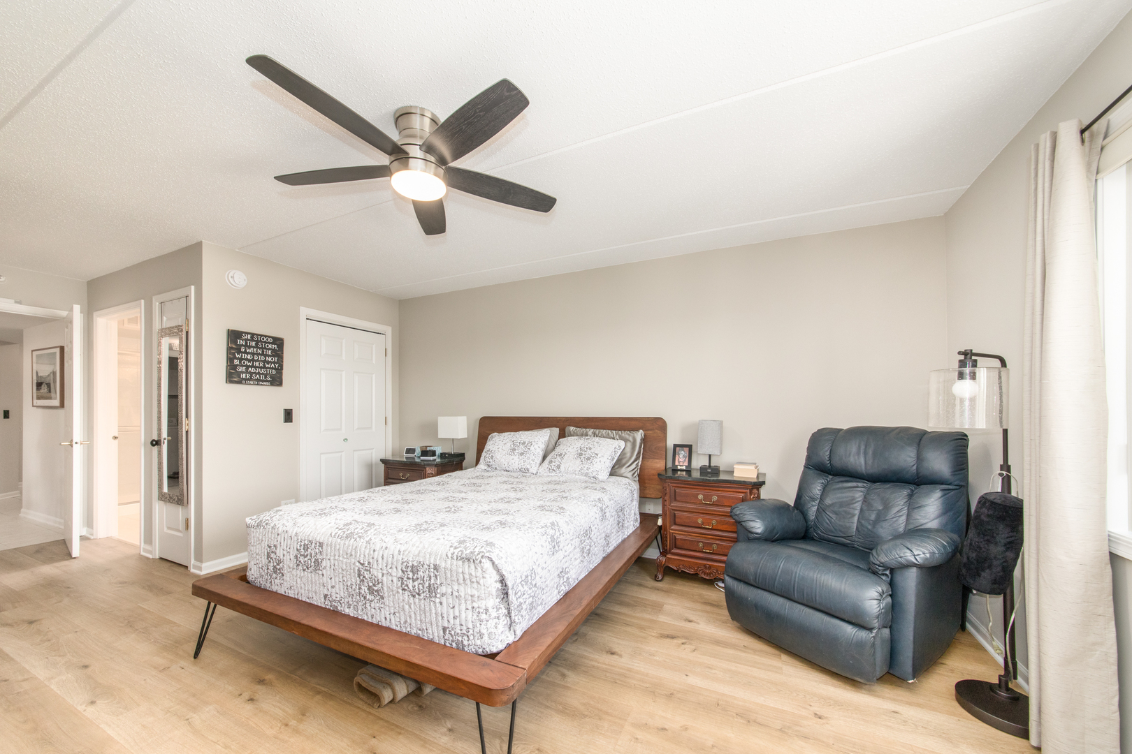 6815 N Milwaukee Avenue #605, Niles, IL 60714