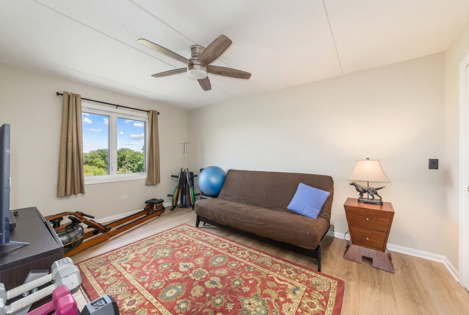 6815 N Milwaukee Avenue #605, Niles, IL 60714