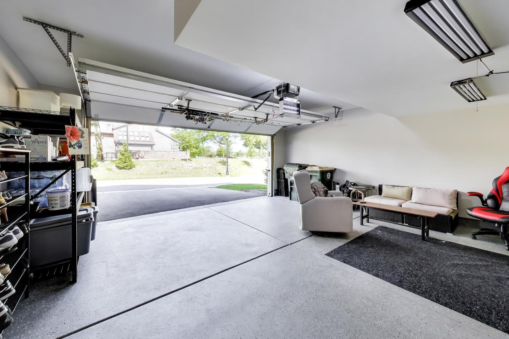 3S400 Wheeler Circle, Warrenville, IL 60563