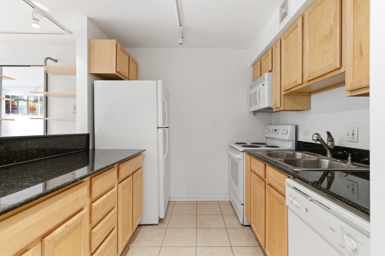 5854 N Kenmore Avenue #4C, Chicago, IL 60660