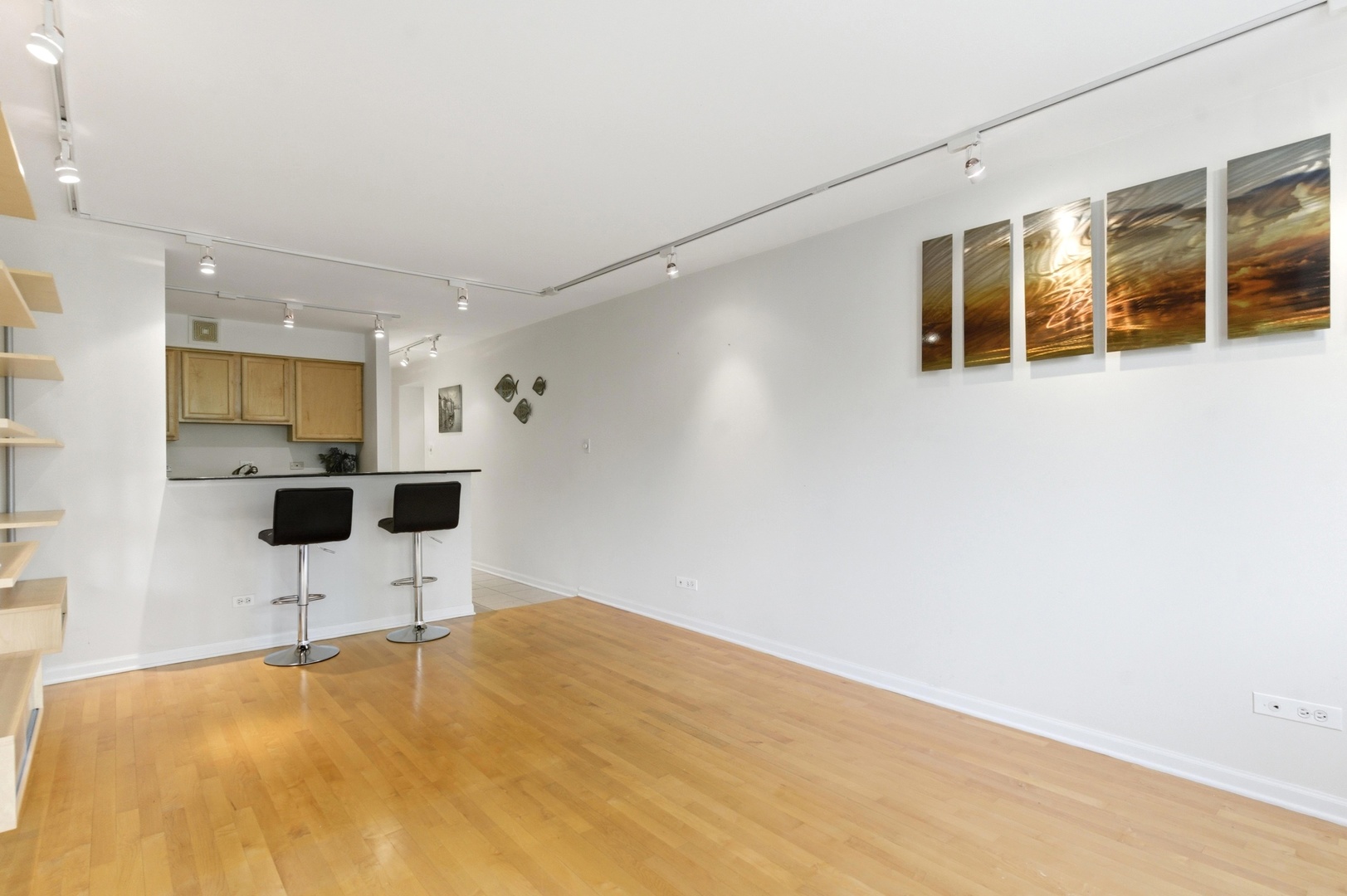 5854 N Kenmore Avenue #4C, Chicago, IL 60660