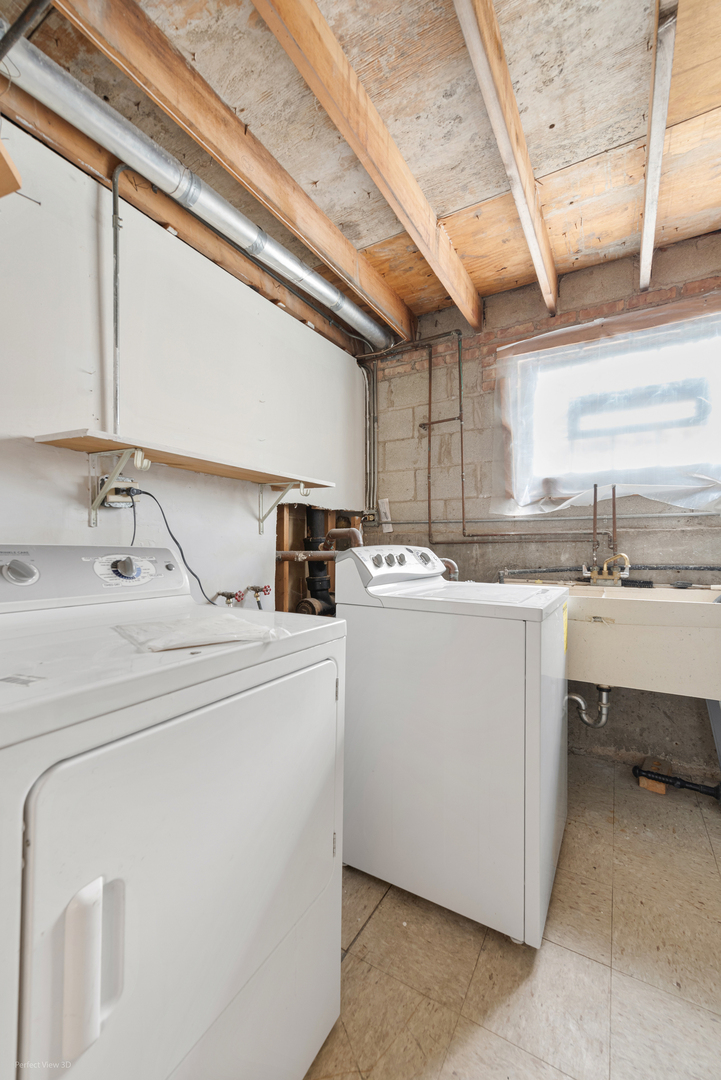 1306 E 88th Place, Chicago, IL 60619