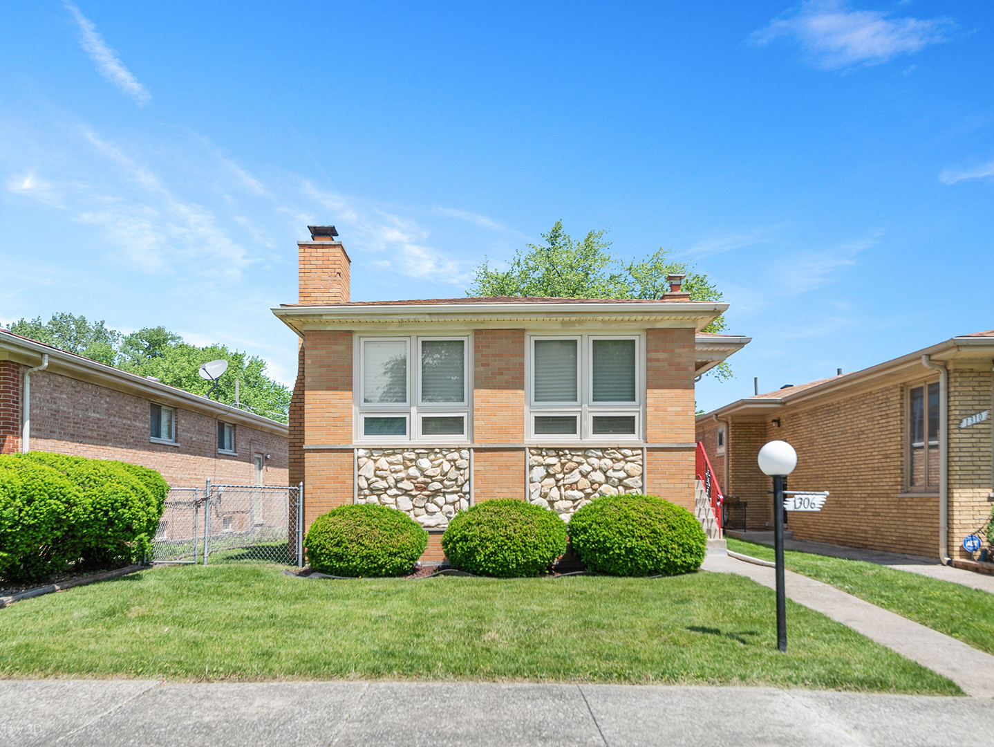 1306 E 88th Place, Chicago, IL 60619