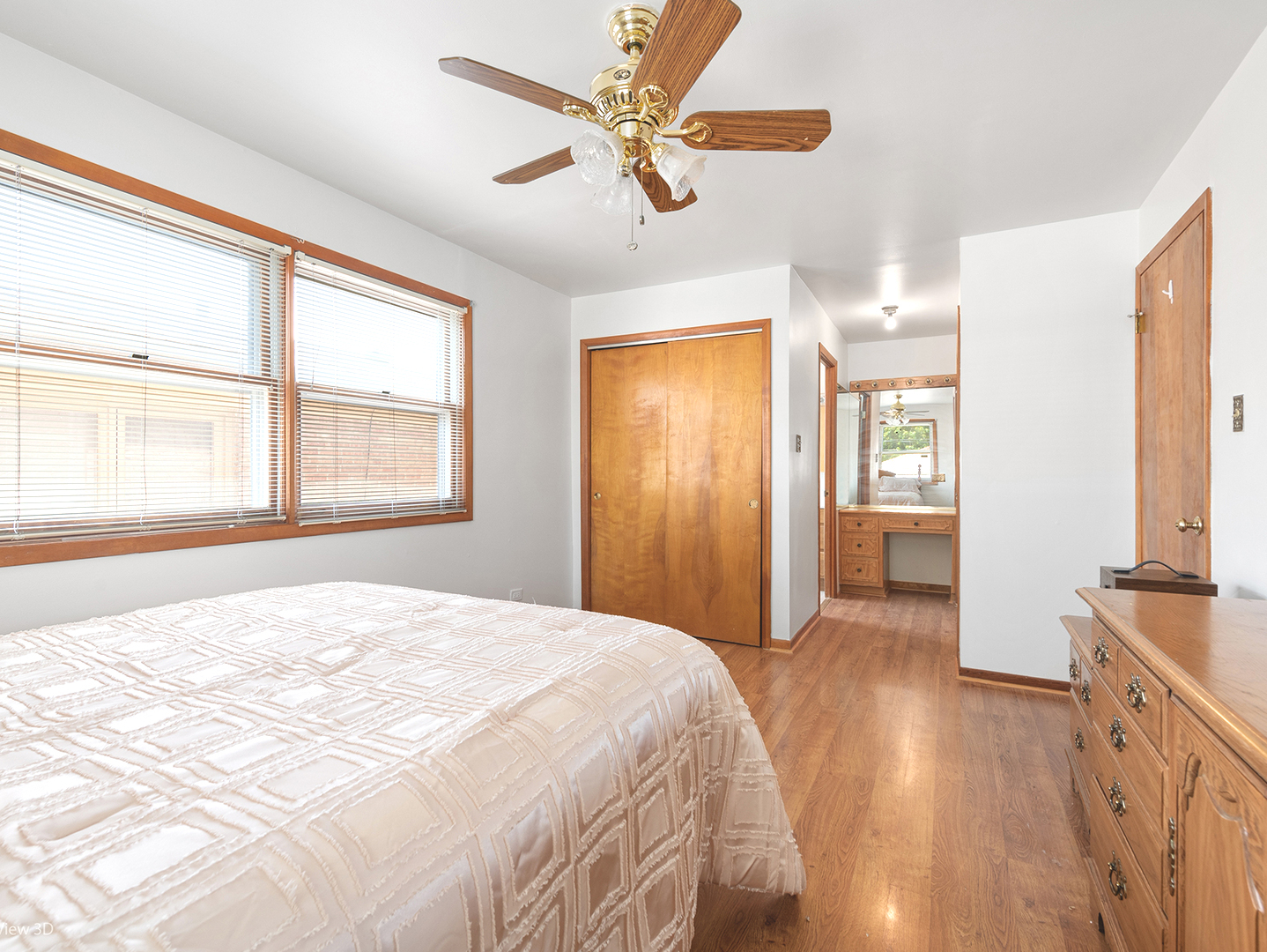 1306 E 88th Place, Chicago, IL 60619
