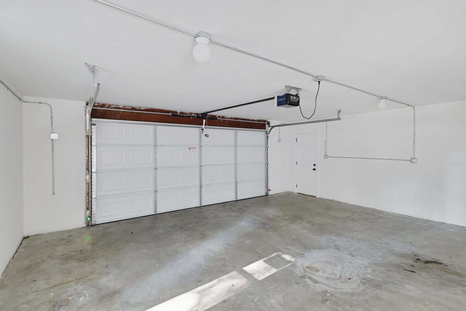 28W555 Leverenz Road, Naperville, IL 60564