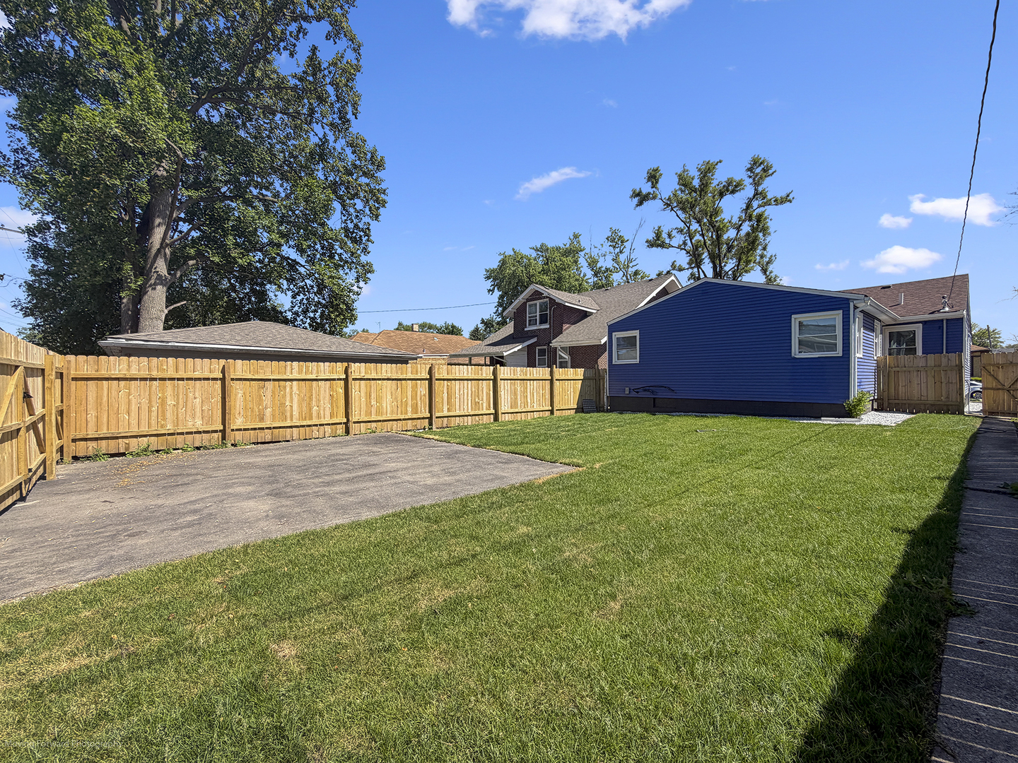 353 W 15th Place, Chicago Heights, IL 60411