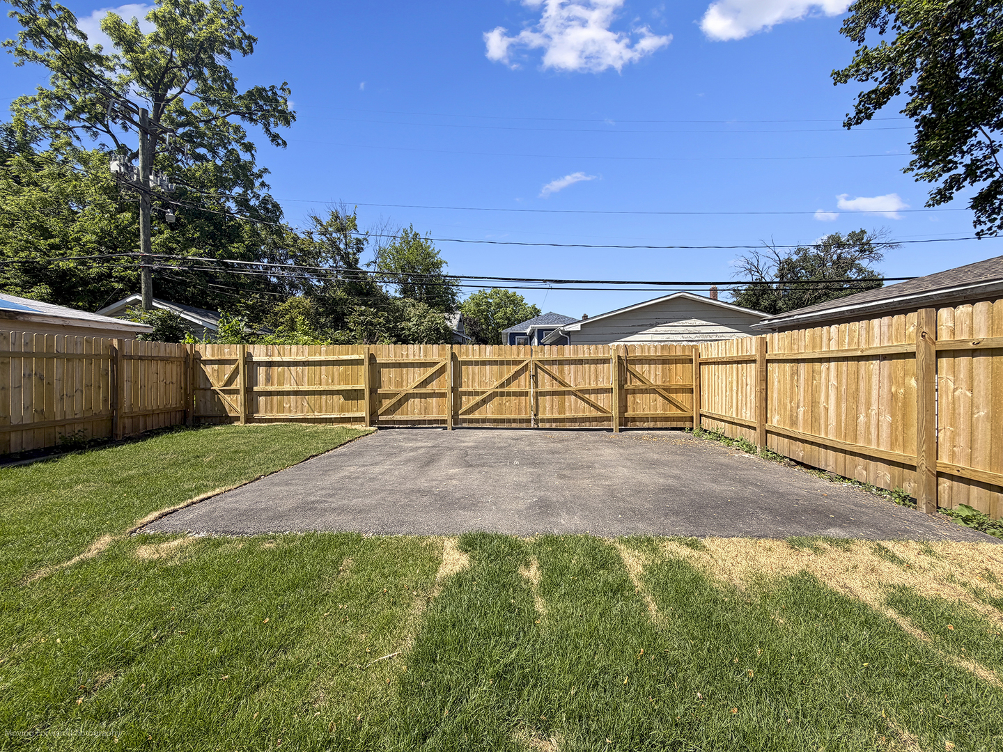 353 W 15th Place, Chicago Heights, IL 60411