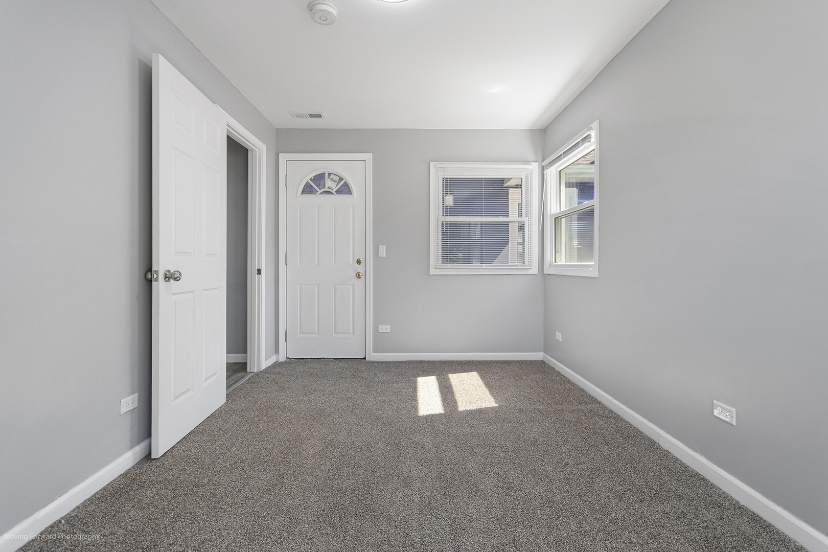 353 W 15th Place, Chicago Heights, IL 60411