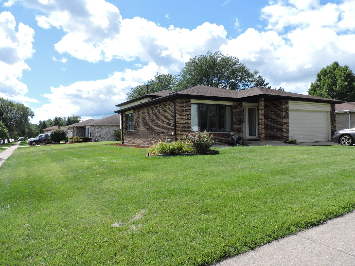 6931 Coachwood Trail, Tinley Park, IL 60477