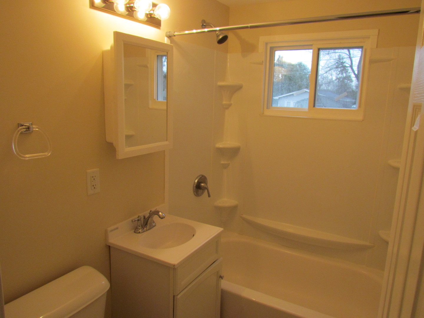 28W625 Lester Street, West Chicago, IL 60185