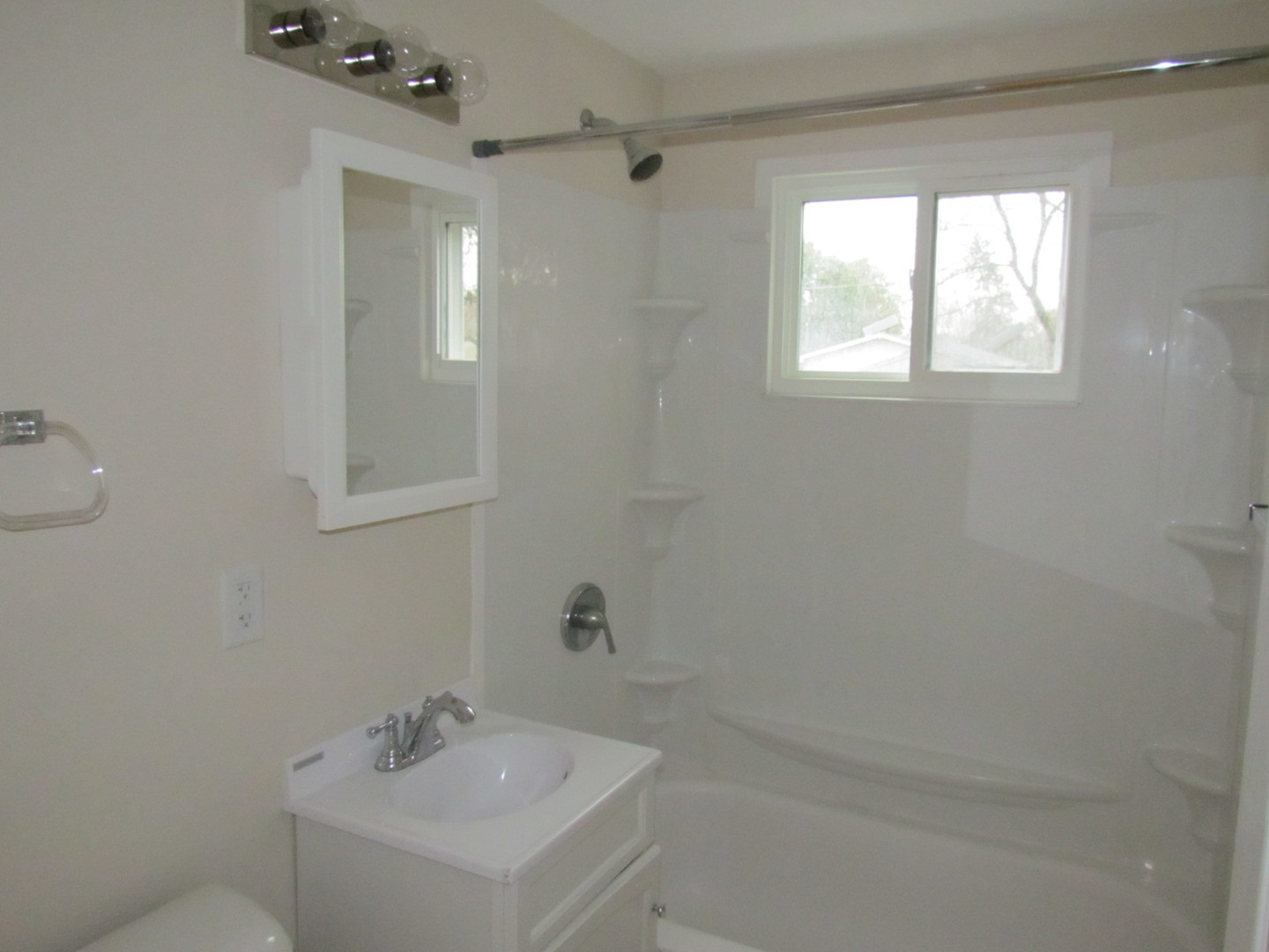 28W625 Lester Street, West Chicago, IL 60185