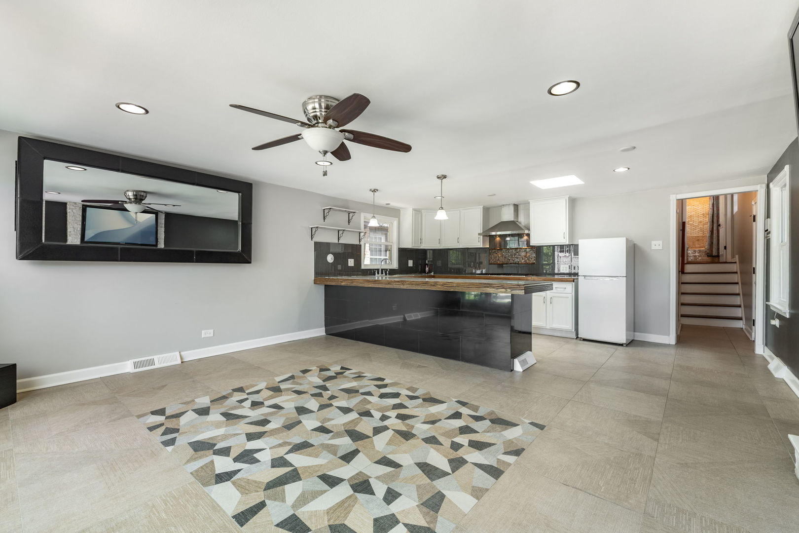 10505 S Avenue F, Chicago, IL 60617