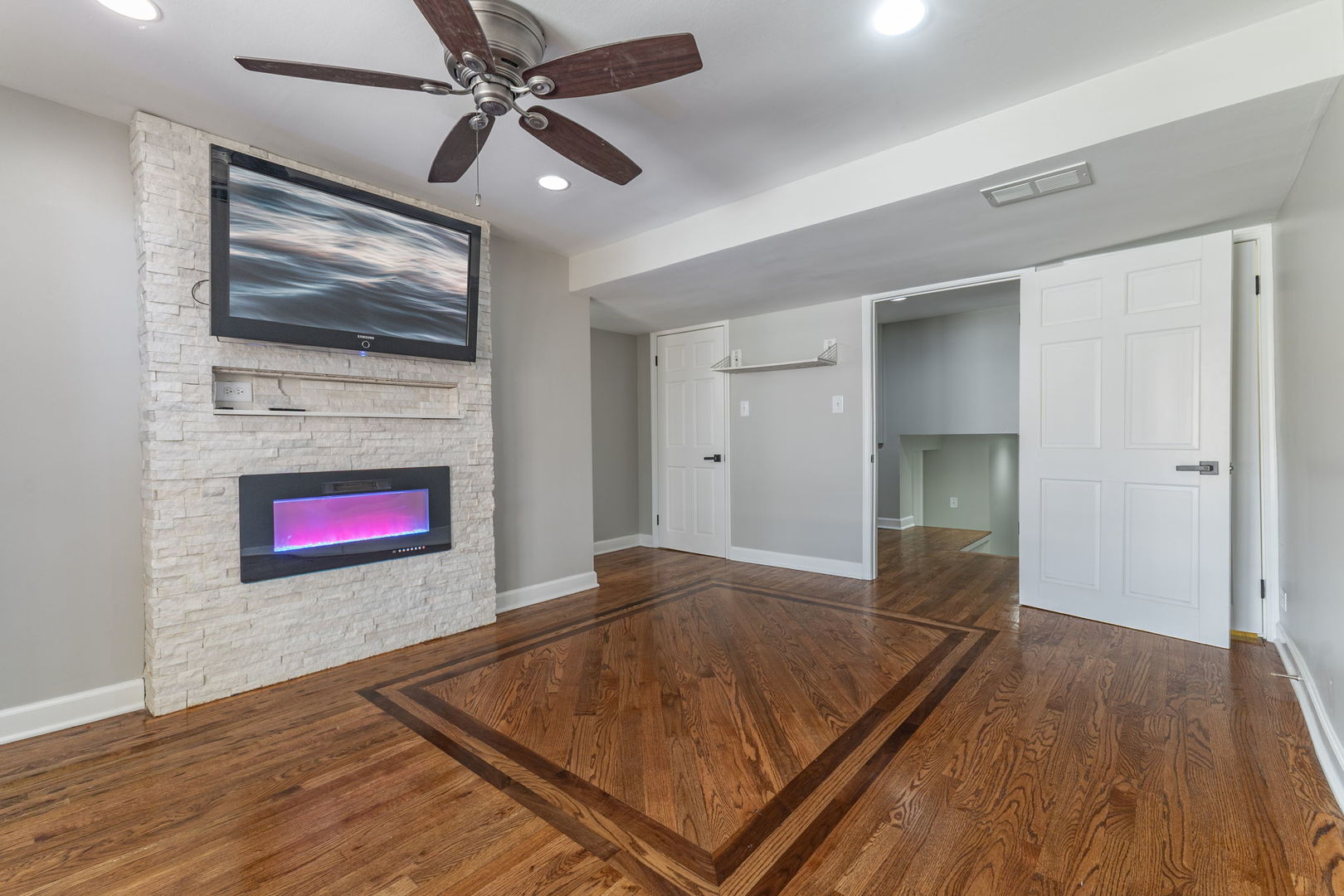 10505 S Avenue F, Chicago, IL 60617