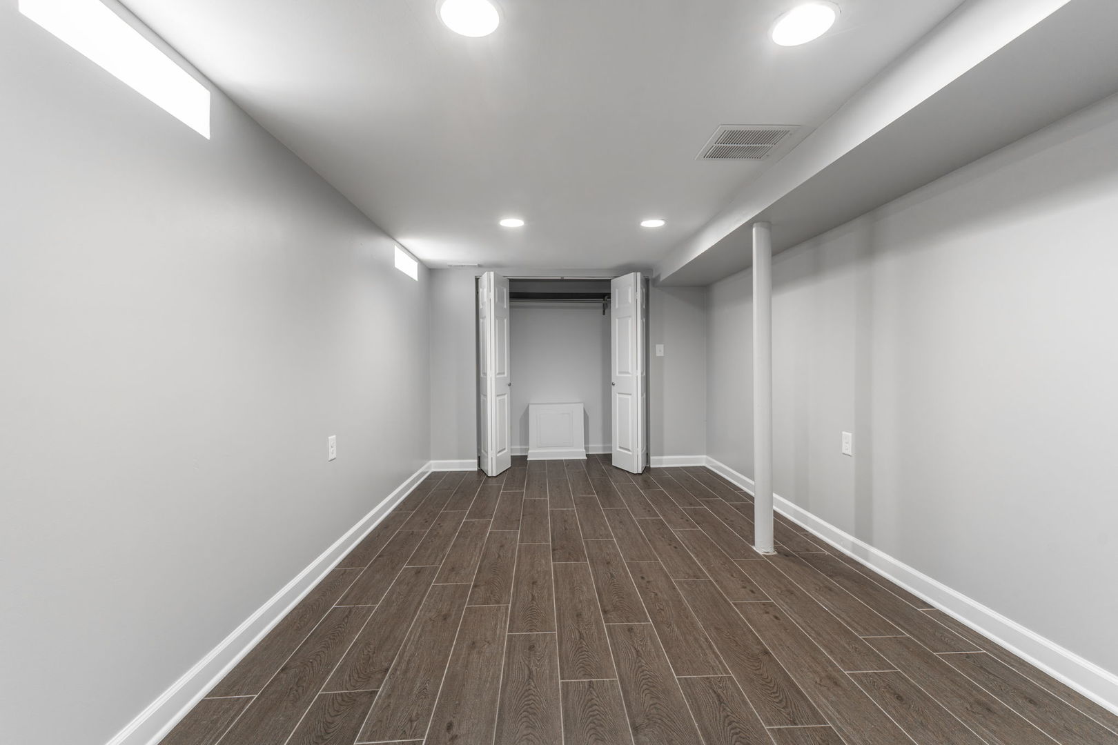 10505 S Avenue F, Chicago, IL 60617