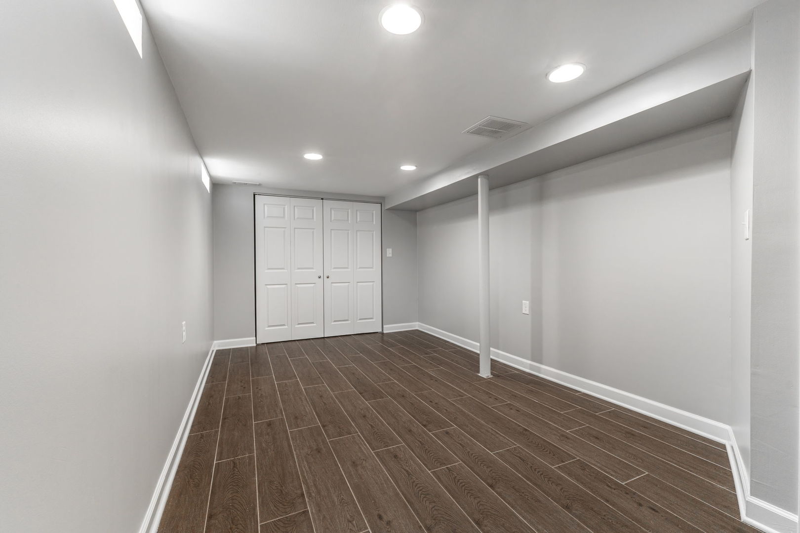 10505 S Avenue F, Chicago, IL 60617