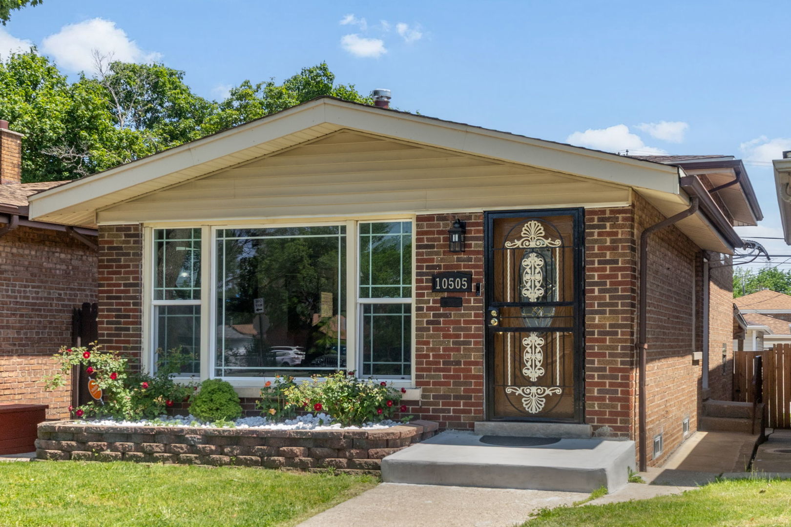 10505 S Avenue F, Chicago, IL 60617