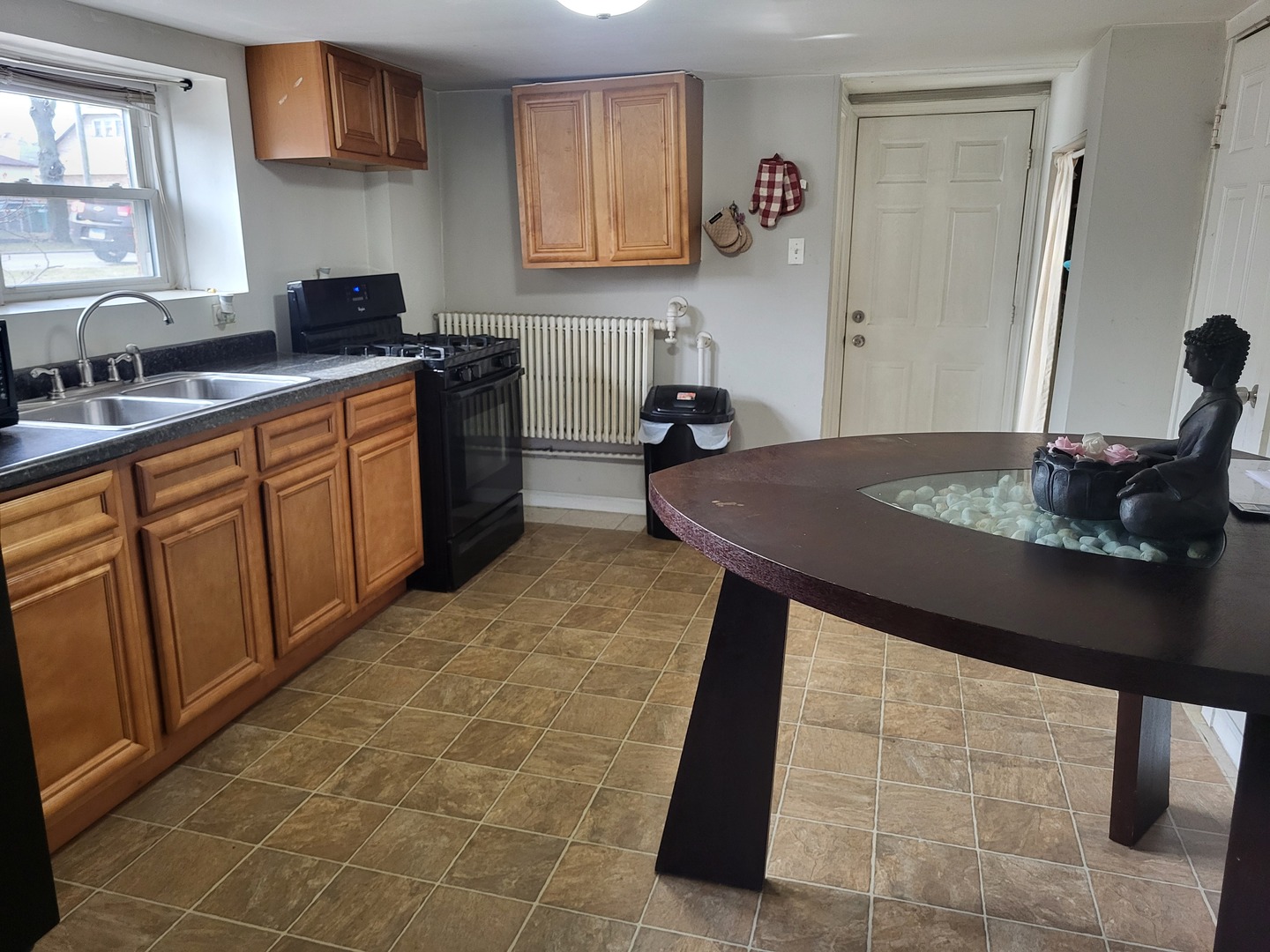 3648 Grove Avenue #Garden, Berwyn, IL 60402