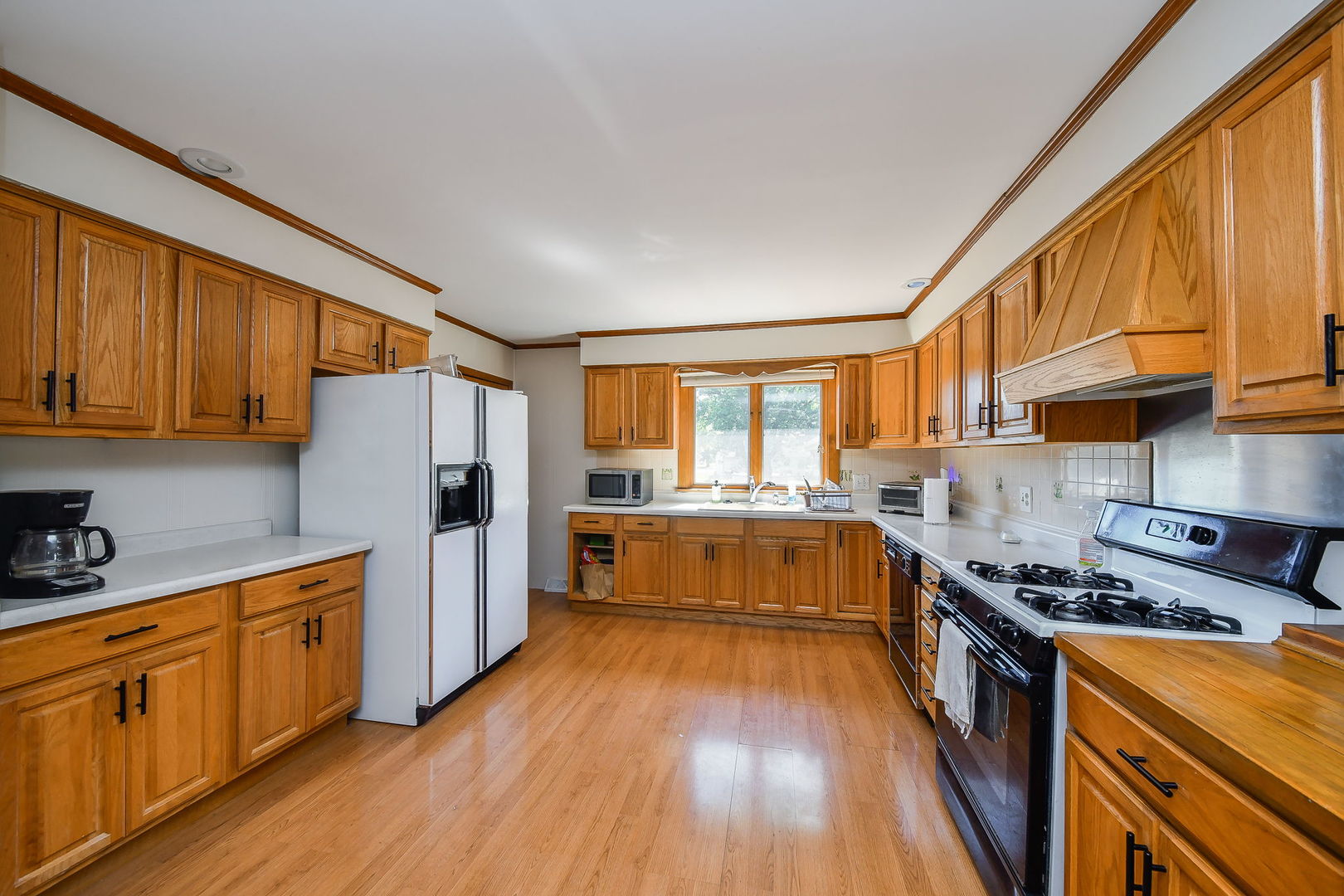 136 Hamlet Street, Batavia, IL 60510
