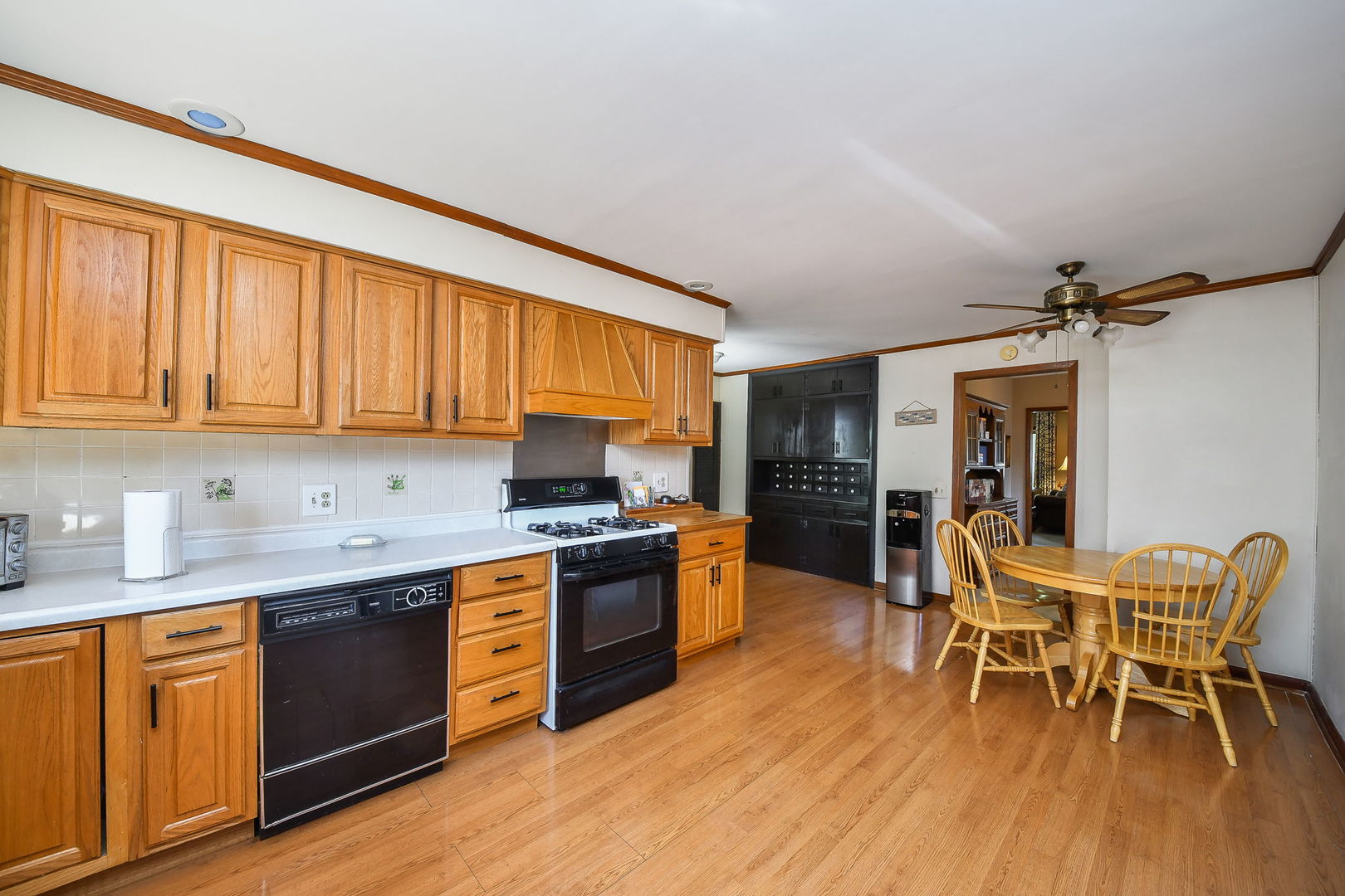 136 Hamlet Street, Batavia, IL 60510