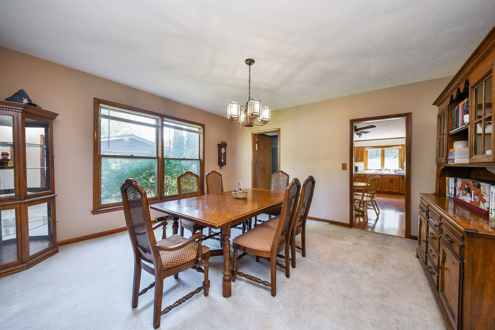136 Hamlet Street, Batavia, IL 60510