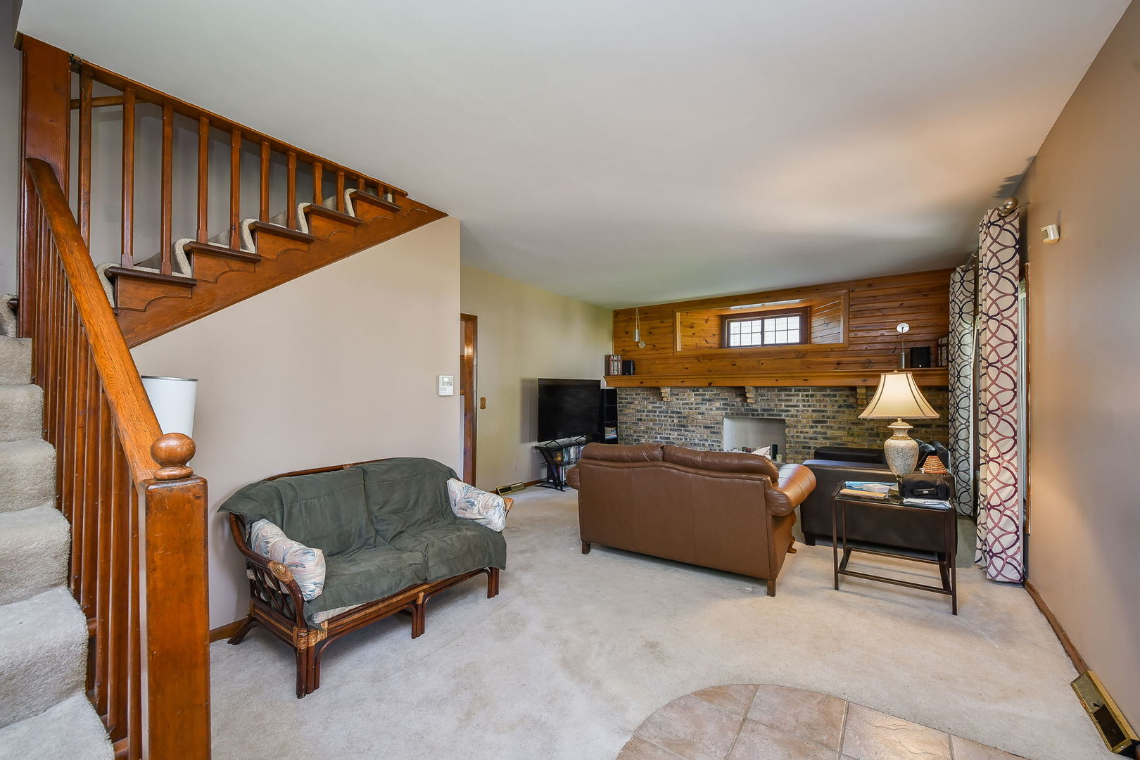 136 Hamlet Street, Batavia, IL 60510