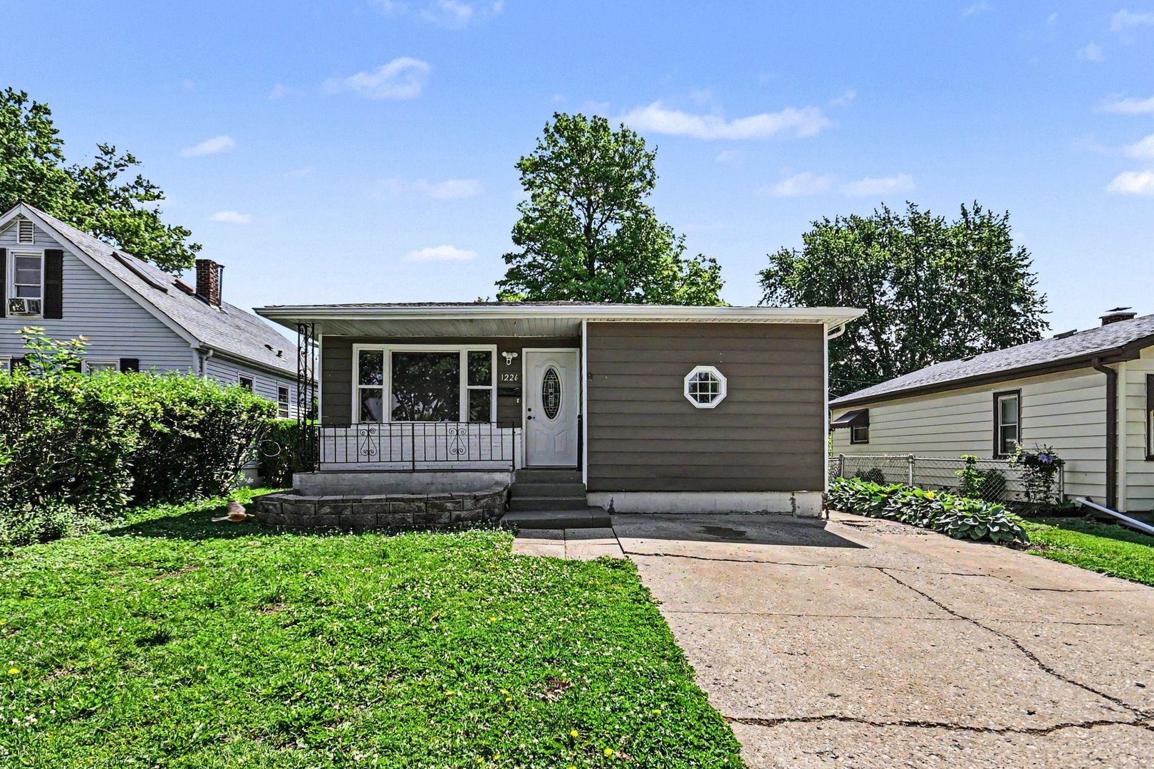 1226 N Raynor Avenue, Joliet, IL 60435