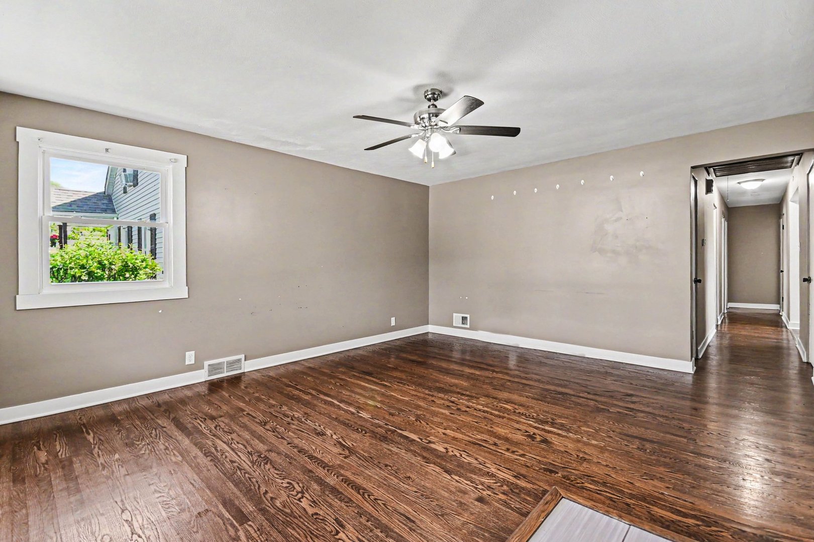 1226 N Raynor Avenue, Joliet, IL 60435