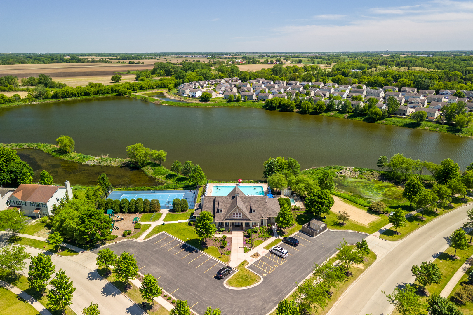 1541 Bristol Drive, Hampshire, IL 60140
