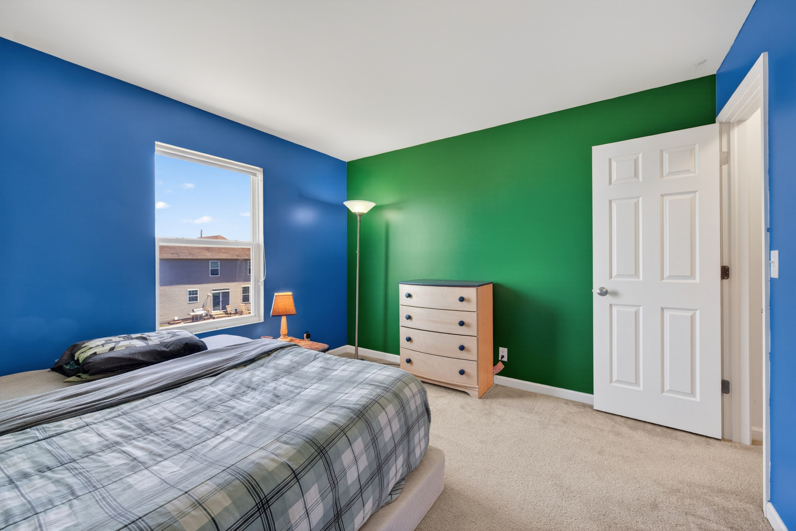 1541 Bristol Drive, Hampshire, IL 60140