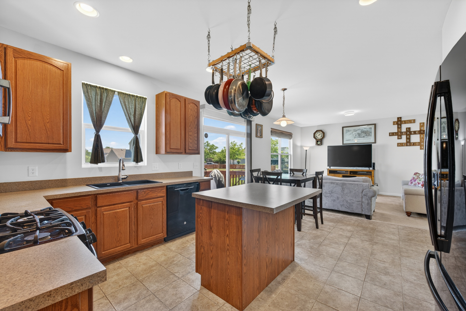 1541 Bristol Drive, Hampshire, IL 60140