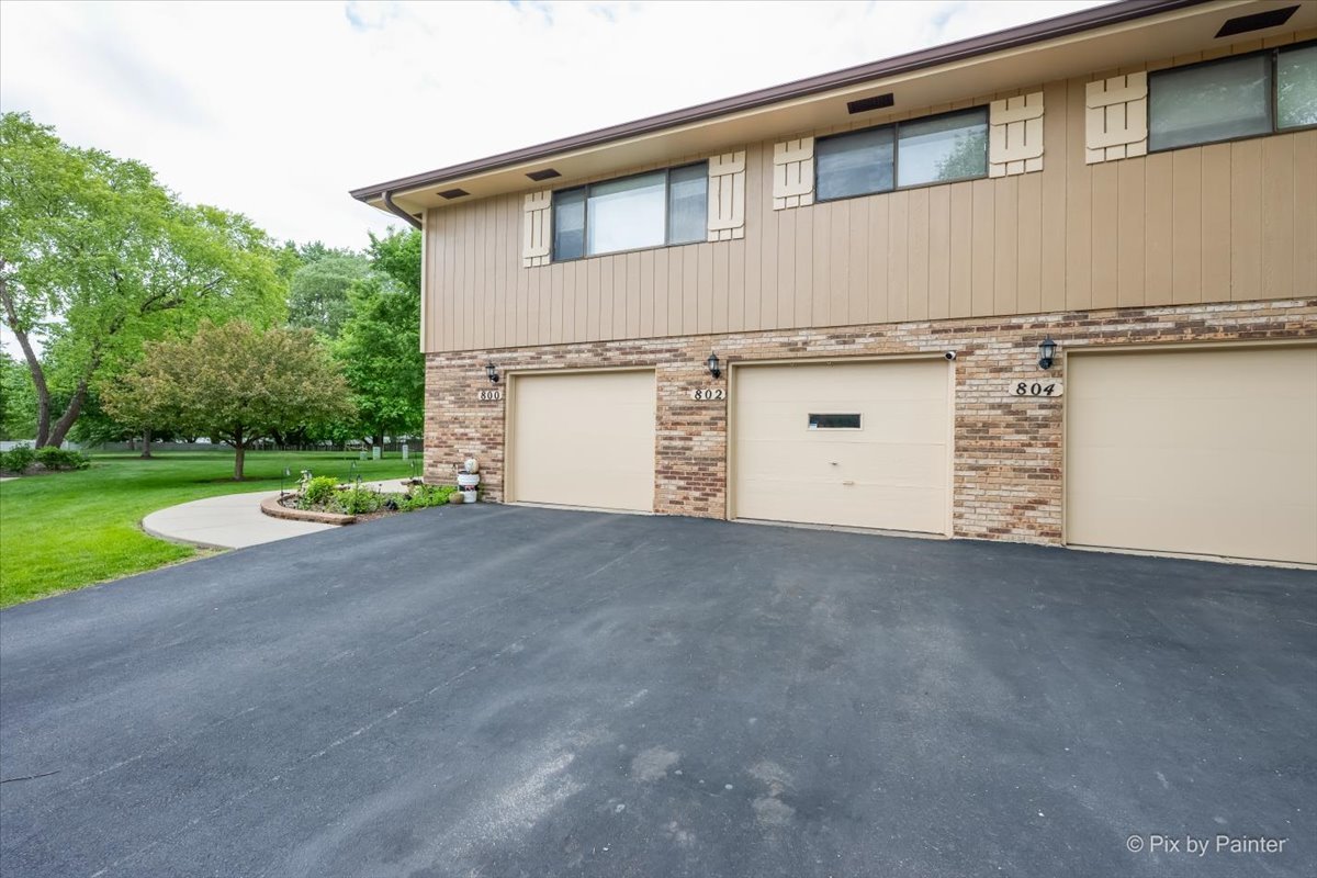 802 Dighton Lane, Schaumburg, IL 60173