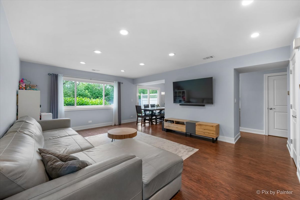 802 Dighton Lane, Schaumburg, IL 60173