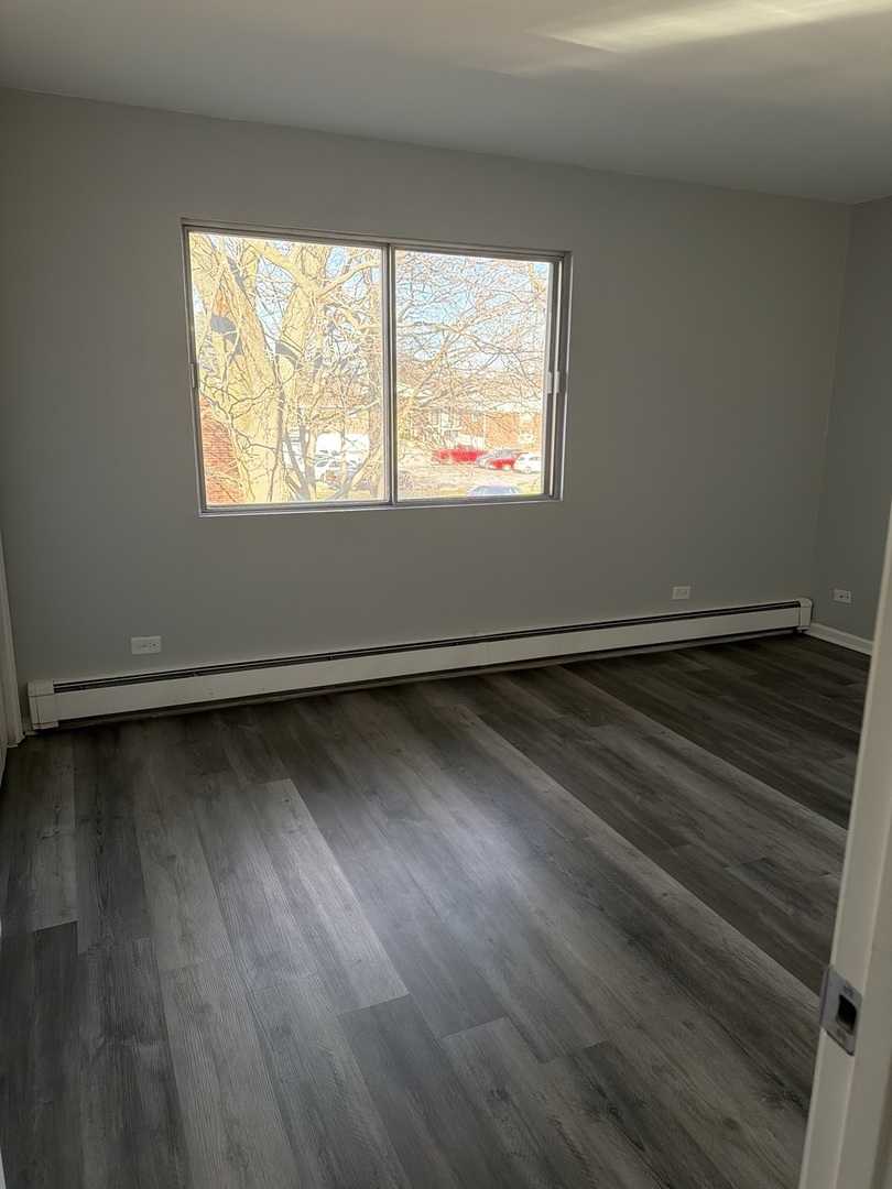 110 W 66th Street #3, Westmont, IL 60559