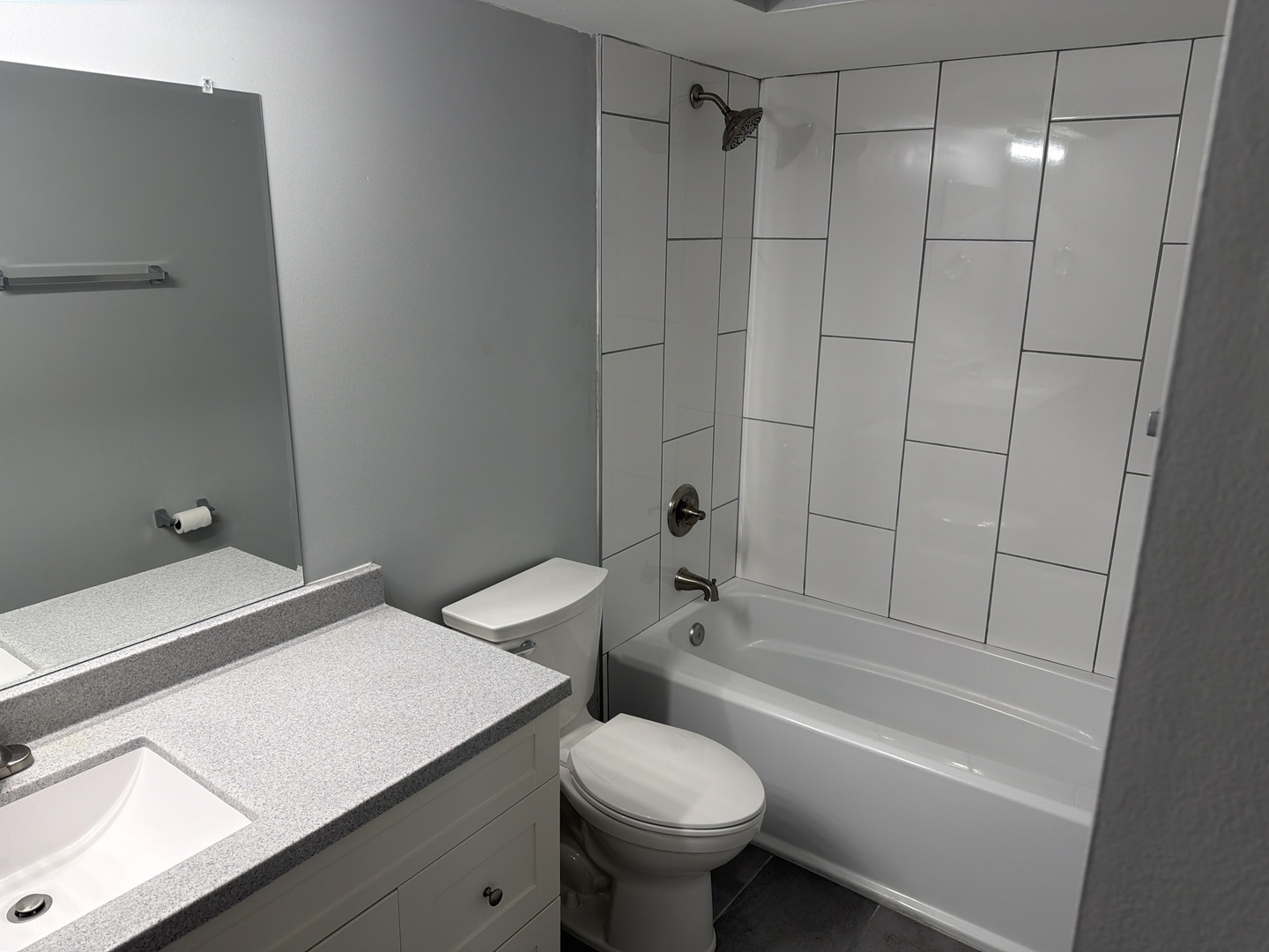 110 W 66th Street #3, Westmont, IL 60559