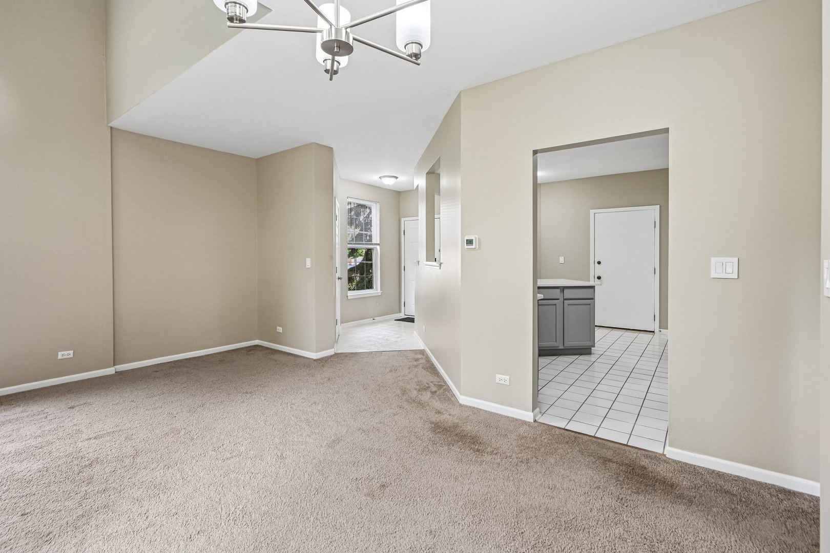 2992 Waters Edge Circle, Aurora, IL 60504