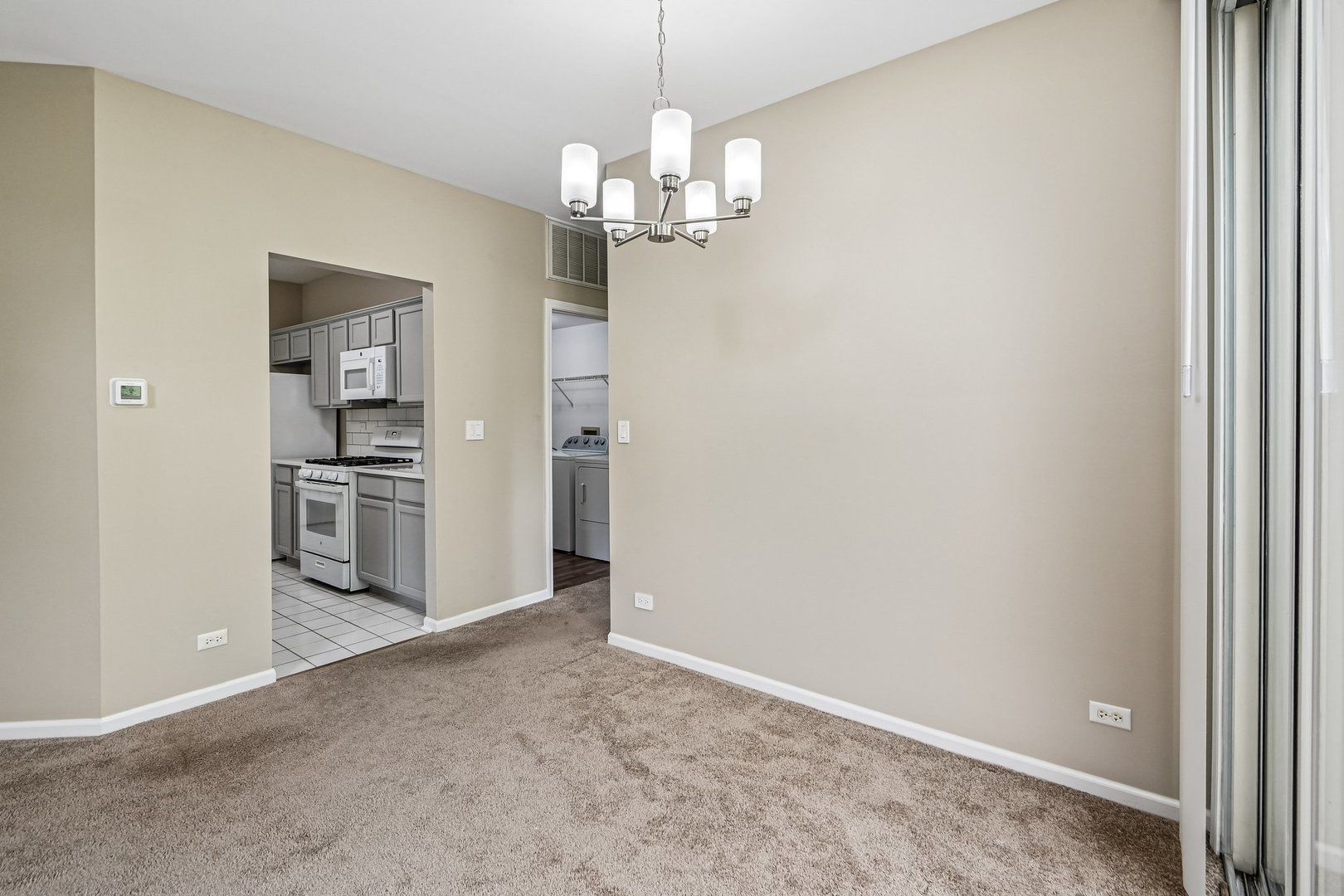 2992 Waters Edge Circle, Aurora, IL 60504