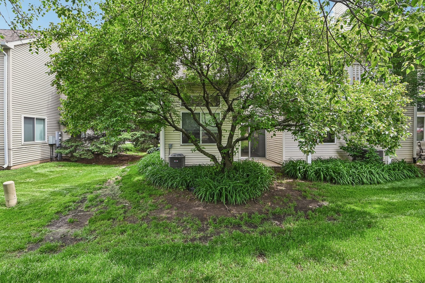 2992 Waters Edge Circle, Aurora, IL 60504