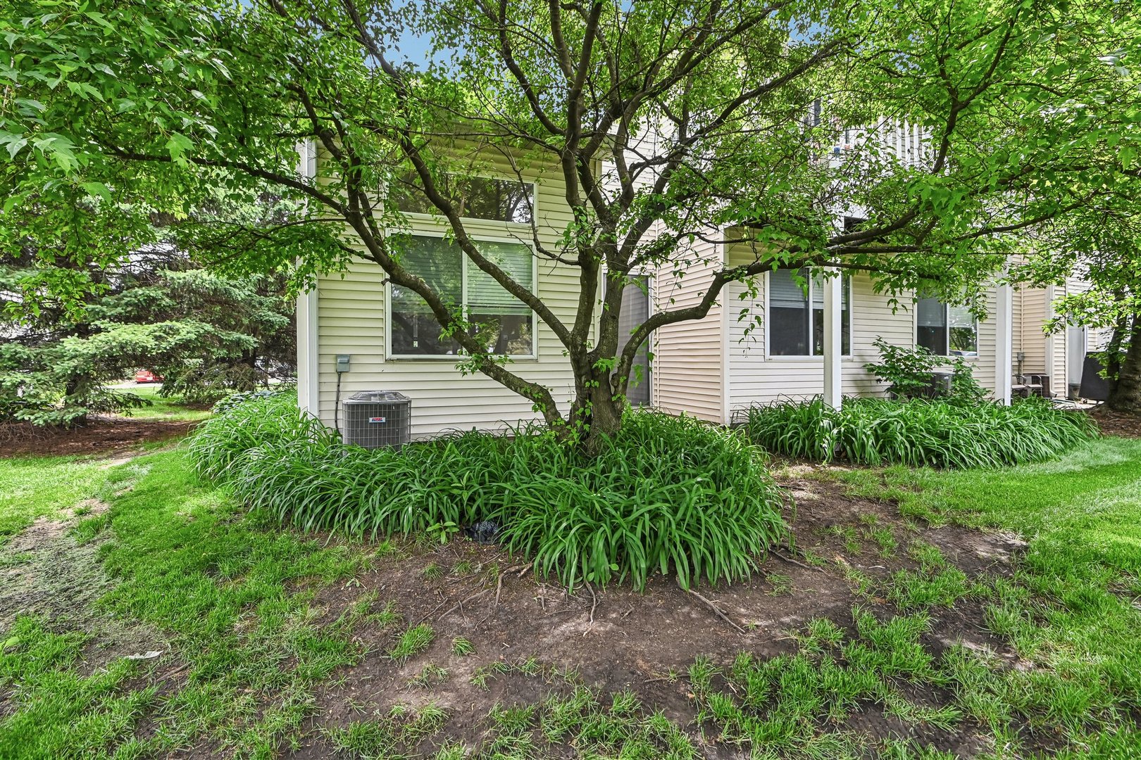 2992 Waters Edge Circle, Aurora, IL 60504