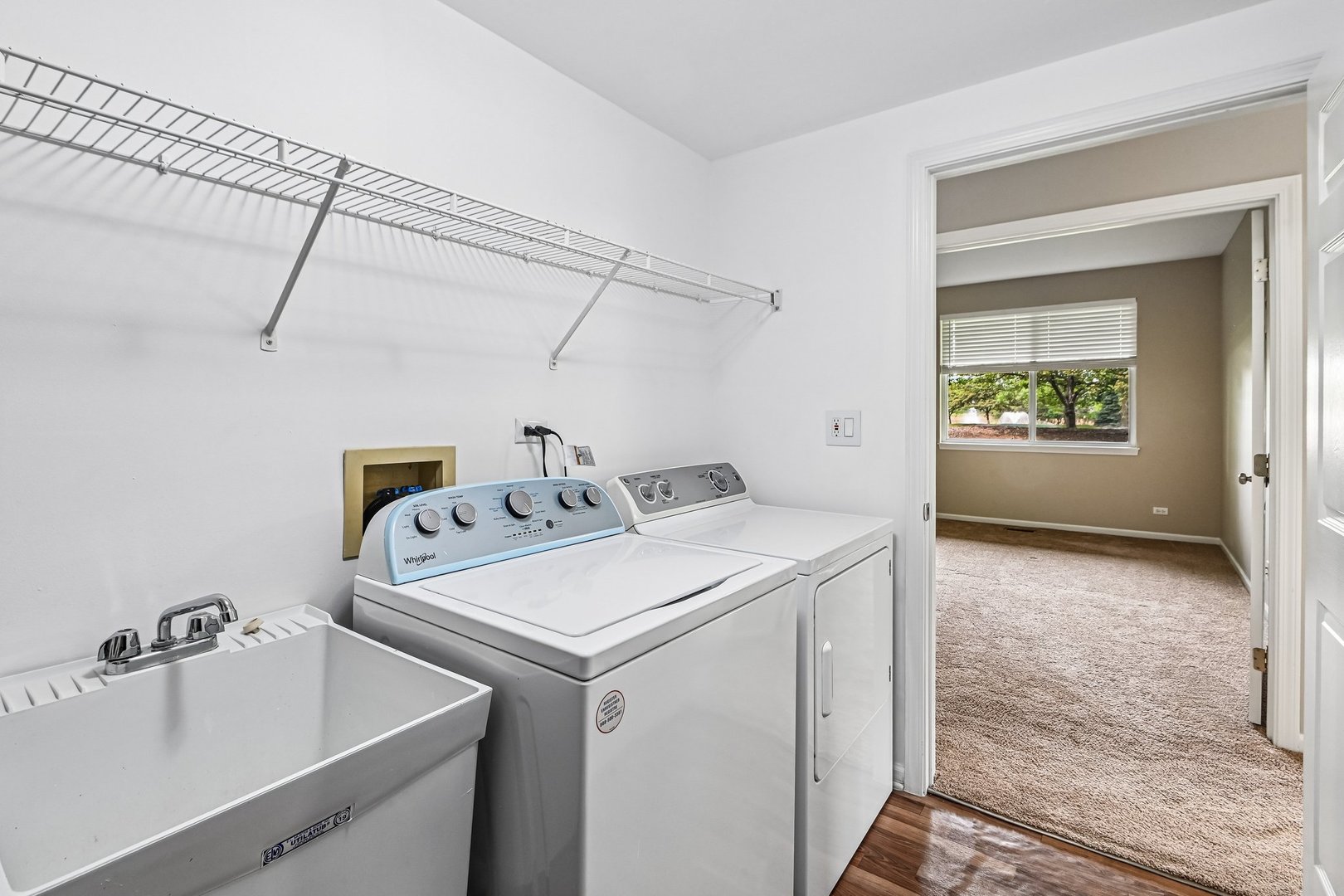 2992 Waters Edge Circle, Aurora, IL 60504