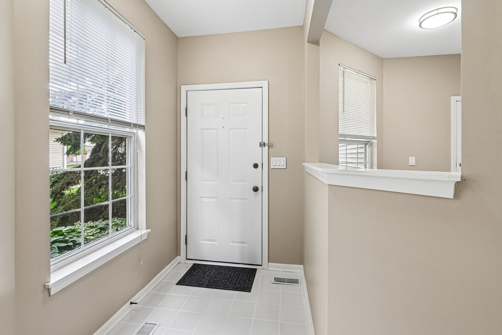2992 Waters Edge Circle, Aurora, IL 60504