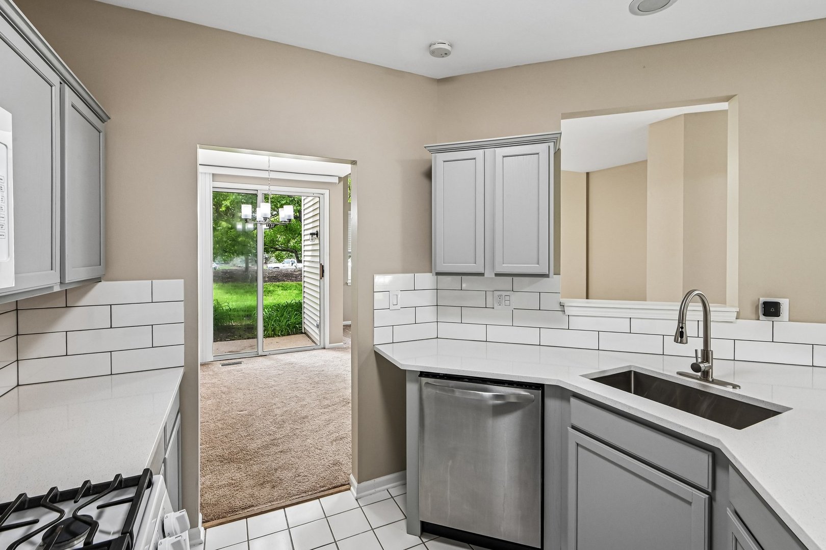 2992 Waters Edge Circle, Aurora, IL 60504