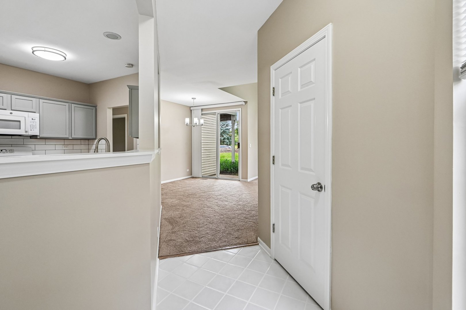 2992 Waters Edge Circle, Aurora, IL 60504