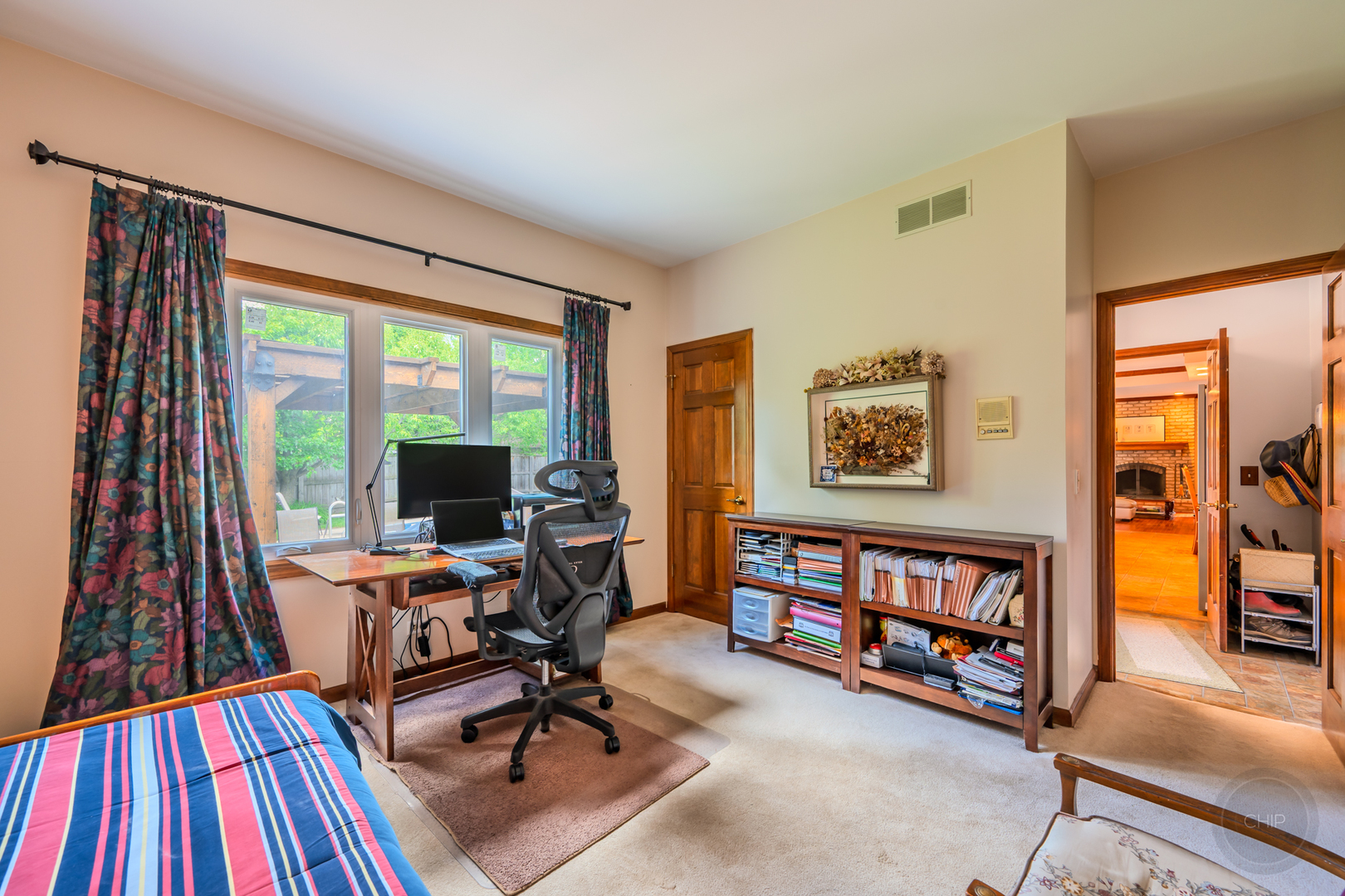 391 DuPahze Street, Naperville, IL 60565